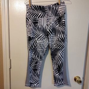 Old Navy Active bra & leggings